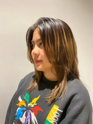 ミディアム ♡オシャ髪♡AI ✂️newi町田のヘアスタイル