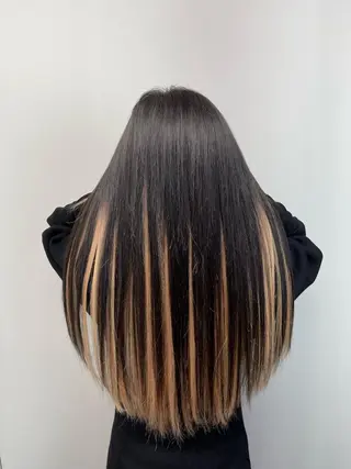 ロング KIRA スズキ タクヤ/店長のヘアスタイル