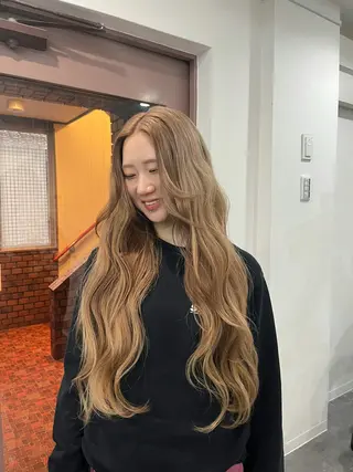 ロング カラー ♡なんば🫧透明感 🫧naako♡のヘアスタイル