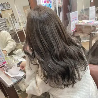 セミロング 坂本 小春のヘアスタイル