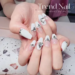 ネイル トレンド ネイル スタジオのネイルデザイン