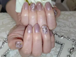 ネイル エステとネイル ローズコンフォートのネイルデザイン