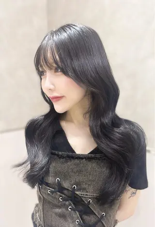 ロング ✨韓国風レイヤー/ くびれ巻き🖤　りくのヘアスタイル
