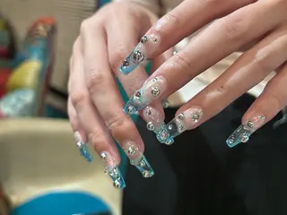 ネイル キラキラオメメ みずなのネイルデザイン