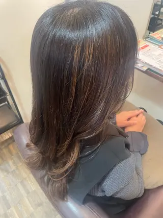 ロング 平 真亜里のヘアスタイル