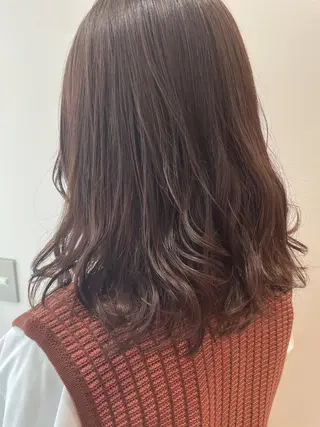 ミディアム 中井 茅佳のヘアスタイル
