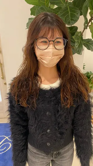 ロング 🎀調布仙川透明感オ リーブカラー干莉🎀のヘアスタイル