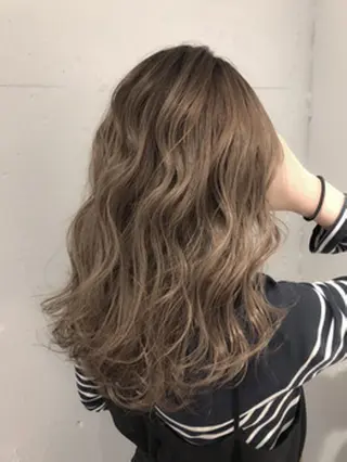 ミディアム カラー 土谷 敦郎のヘアスタイル