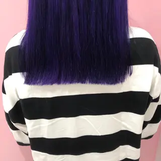 ミディアム カラー 岩田 萌那のヘアスタイル