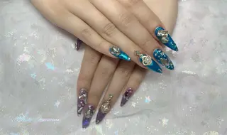 ネイル ガールネイルサロン所属・ガール　ネイルサロン 垣内　英里のネイルデザイン