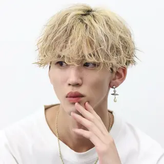 ミディアム カラー パーマ メンズ 垢抜けマッシュ /キョウヘイ😎のヘアスタイル