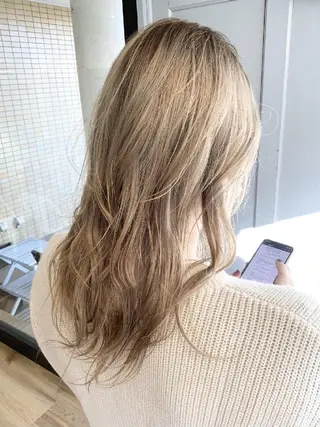 カラー 堀 望美のヘアスタイル