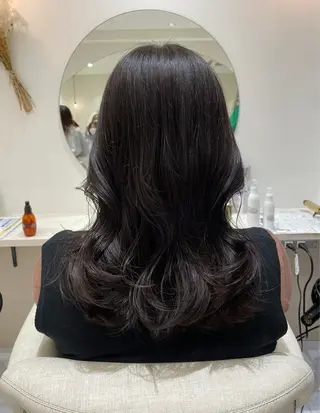 ロング FERIA かりんのヘアスタイル