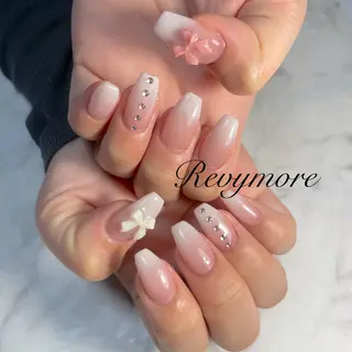 ネイル nail salon Revymore所属・nail salon Revymoreのネイルデザイン