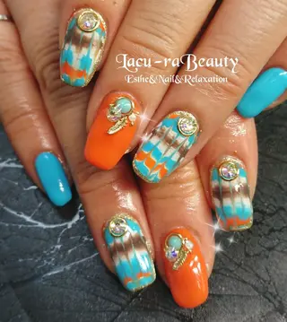 ネイル 小顔と腸の専門店 ラクーラビューティのエステ・リラクイメージ