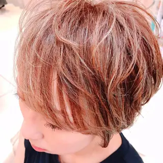 ショート カラー 店長 大方康暉のヘアスタイル
