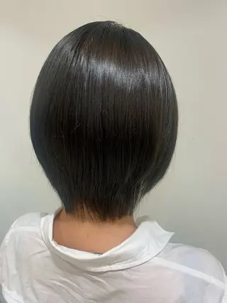 カラー 伊藤 穂美のヘアスタイル