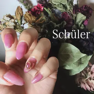 ネイル Schüler所属・野内 まきのネイルデザイン