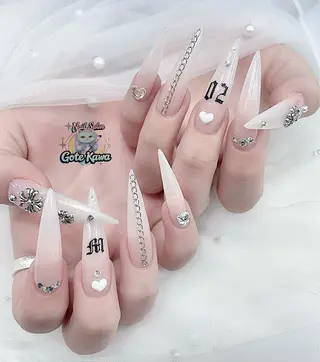 ネイル GOTE KAWA Nail Salon(ゴテかわ)所属・Gote Kawa nail salonのネイルデザイン