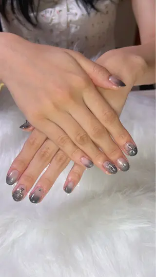 ネイル Belle Époque 𓃛のネイルデザイン