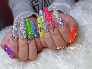 ネイル うるま市サロン Yuko Izawaのネイルデザイン