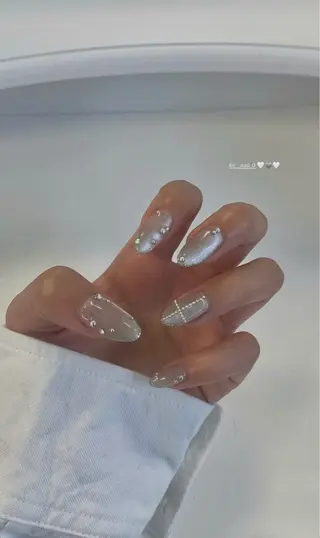 ネイル Ranon所属・ᴿᴬᴺᴼᴺ 🤍 𝐴𝑌𝐴𝐾𝐴のネイルデザイン