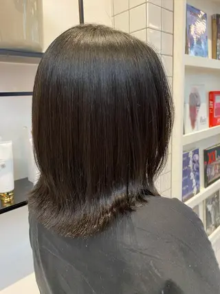 ミディアム 荒谷 薫のヘアスタイル