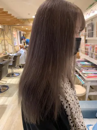 ロング 渋谷ハイトーン/ デザインカラー阿部のヘアスタイル