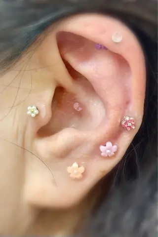 耳つぼジュエリー👂 🎀kumiのエステ・リラクイメージ