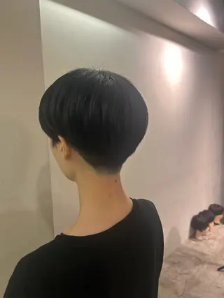ショート IT by ALBUMあいりのヘアスタイル