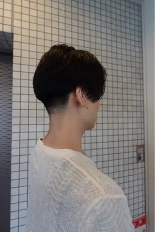 メンズ leo/ナチュラル/ テーパーフェードのヘアスタイル