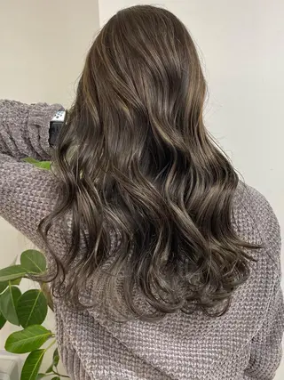 ロング カラー 渋谷ブリーチカラー 韓国ヘアyuikoのヘアスタイル