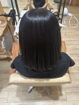 カラー 伊藤 梨緒のヘアスタイル