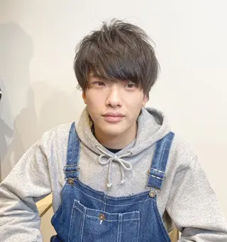 メンズ 大阪ウルフカット ハッシュカットのヘアスタイル