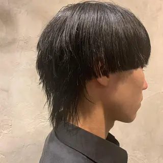 メンズ FLOWERS所属・ウルフ、レイヤー 、メンズカットSHOのヘアスタイル