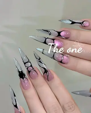 ネイル Theone栄店 伊藤のネイルデザイン