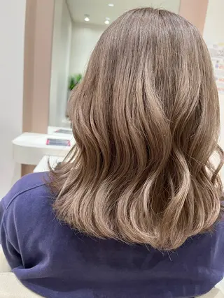 ミディアム カラー 桑原 りゆのヘアスタイル