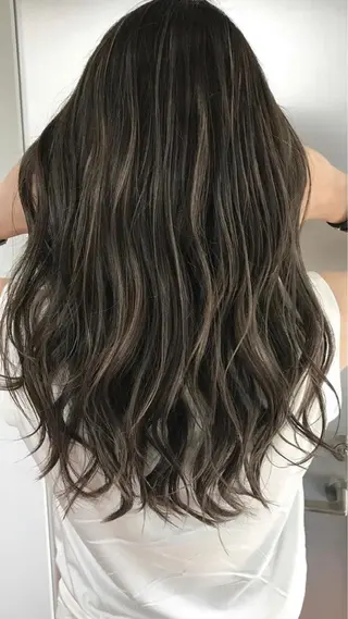 セミロング カラー Euphoria 店長　石橋のヘアスタイル