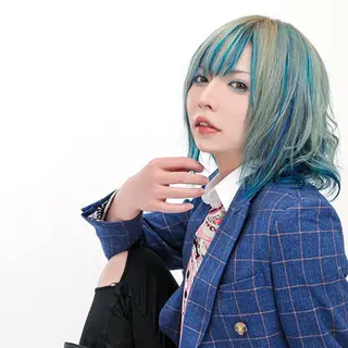 セミロング カラー ヘアアレンジ CORE所属・横部 絵美のヘアスタイル