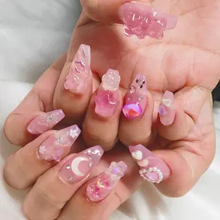 ネイル 新子 沙枝のネイルデザイン
