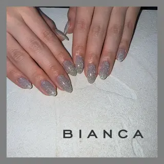 ネイル bianca TORII🌞のネイルデザイン