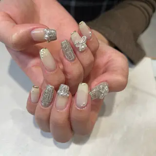 ネイル 小川 奈々花のネイルデザイン