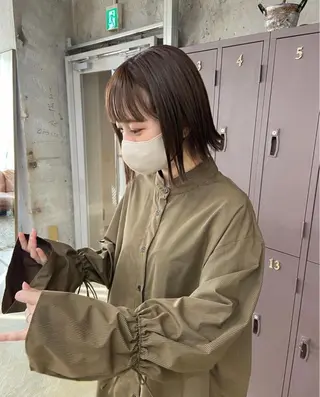 カラー 暖色カラー/オリーブ /ミニボブ/白柳美空のヘアスタイル