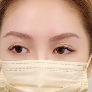 アイブロウ Loy la long所属・Loylalong ロイラロンの眉毛・アイブロウイメージ