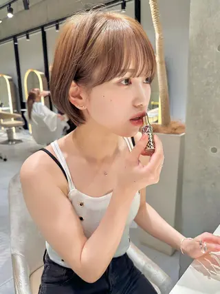 ショート カラー かえ🩶韓国ボブ🎀 透明感カラー🥣のヘアスタイル