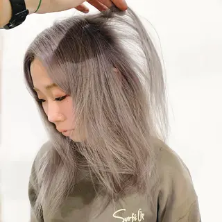 カラー ハイトーンカラー RYUのヘアスタイル
