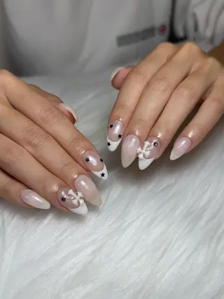 ネイル DEMAIN- 🌹のネイルデザイン