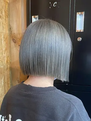 ショート ☘️ハイトーンボブ ☘️初めてのボブ💫のヘアスタイル