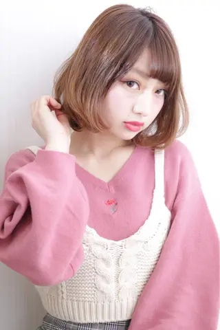 ミディアム カラー ヘアアレンジ IVY joure Suzu.のヘアスタイル