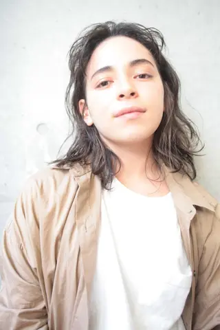 ミディアム パーマ 小田川 竜也のヘアスタイル